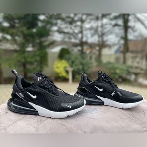 Nike Women’s Shoes 270 Air Max